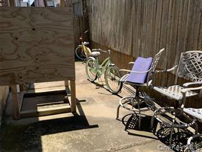 Building Photo - 67 Florida St