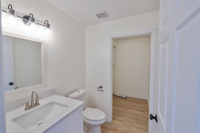 Building Photo - 13703 Sweetwater Cove Pl