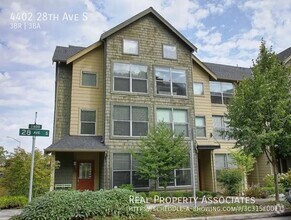 Building Photo - 4402 28th Ave S