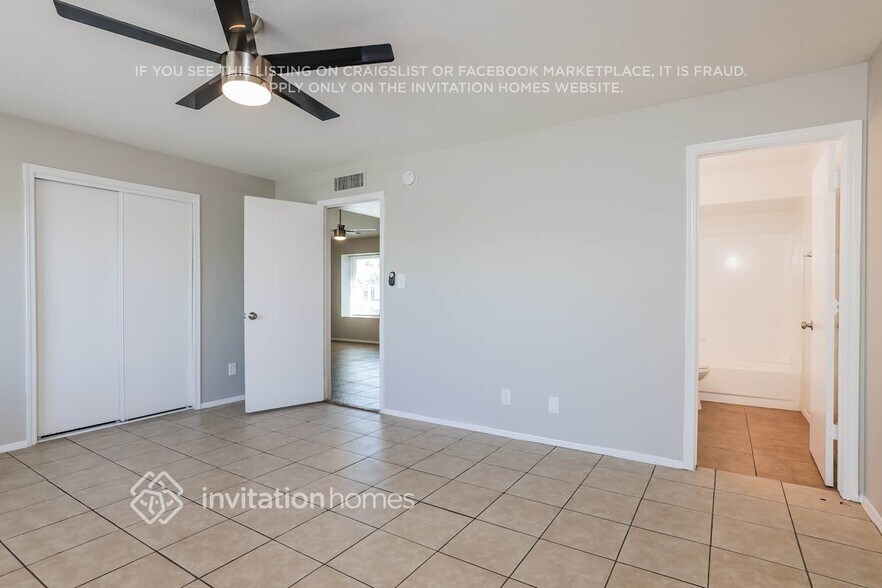 Building Photo - 5730 N 68th Ave