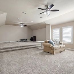 Building Photo - 15524 Sweetpine Ln