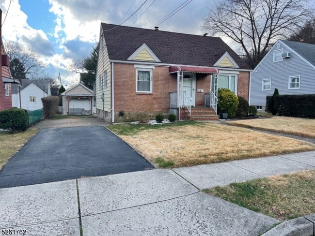 Primary Photo - 125 Livingston St