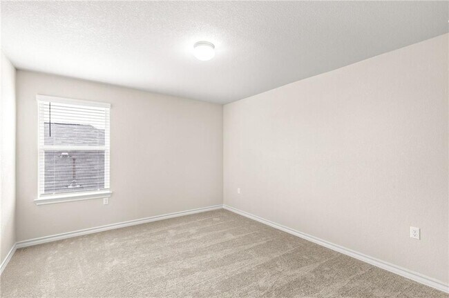 Building Photo - 1607 Denesa Dr
