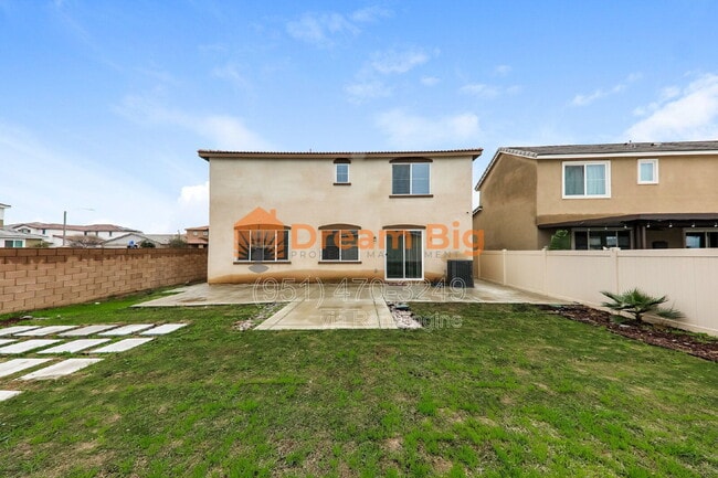 Building Photo - 24712 Hudson St