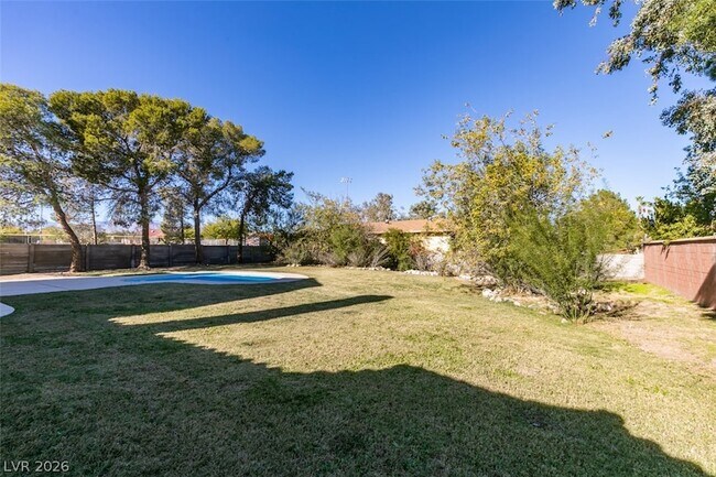 Building Photo - 7040 Obannon Drive