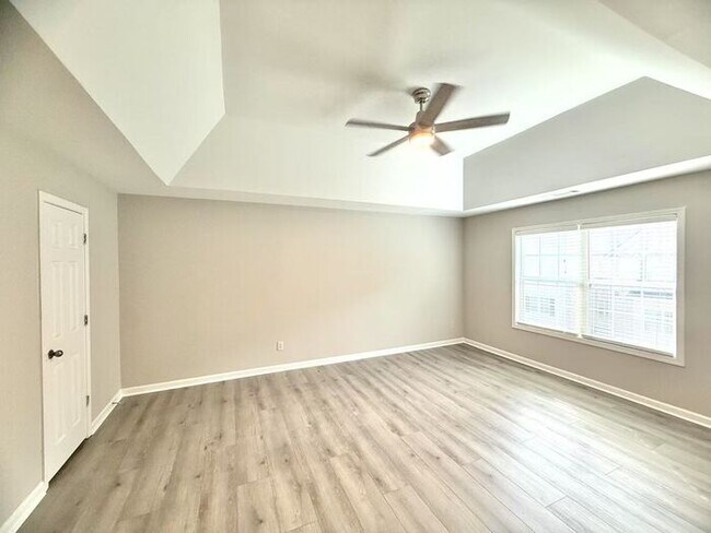 Building Photo - 2168 Pebble Beach Dr
