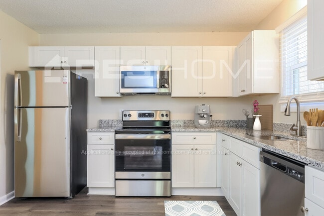 Building Photo - 401 Settlement Dr