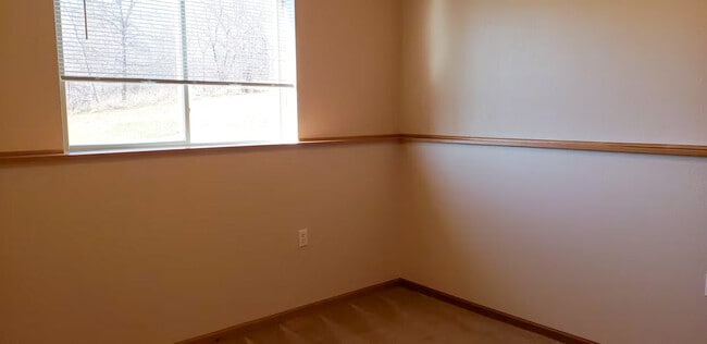 Building Photo - 2019 Barber Dr