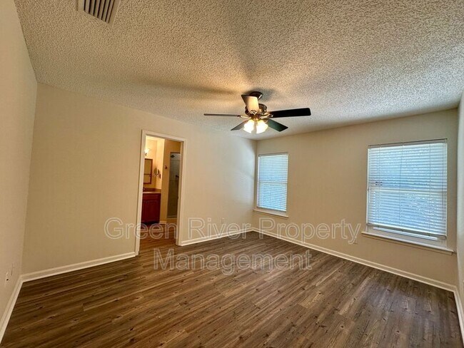 Building Photo - 412 La Reserve Cir