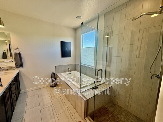 Building Photo - 7336 E Vista Bonita Dr