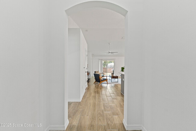 Building Photo - 1938 Jupiter Blvd SW