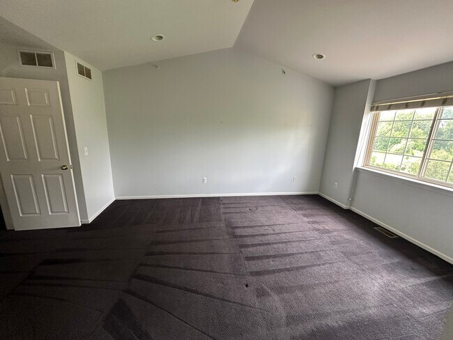 Building Photo - 176 Clubhouse Cir
