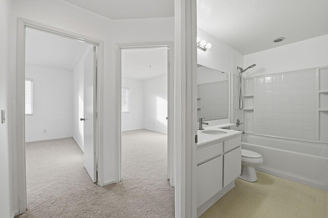 Building Photo - 1446 Trouville Ln