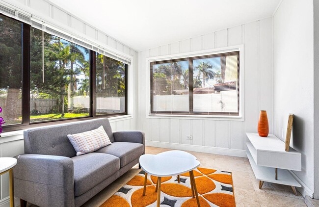 Building Photo - 1430 NE 16th Ave