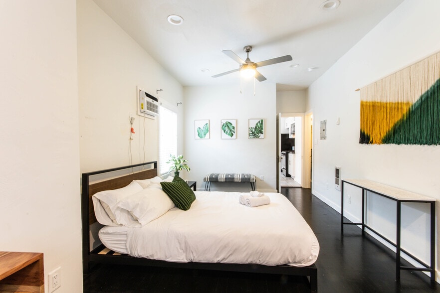 Building Photo - 1806 Washington Way