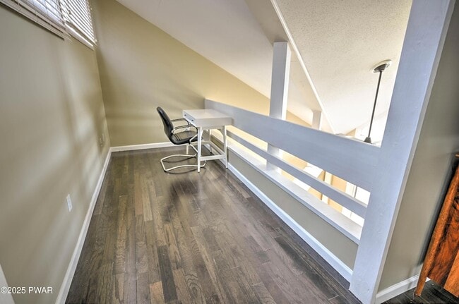 Building Photo - 134 Laurel Hill Dr