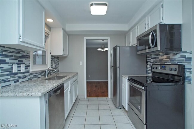 Building Photo - 4537 Birchwold Rd