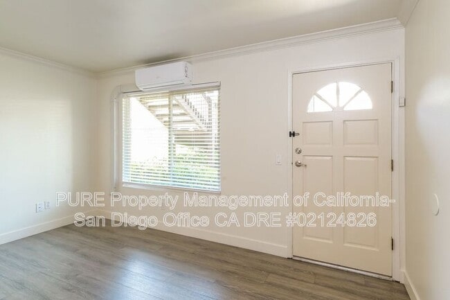 Building Photo - 615 Vine St