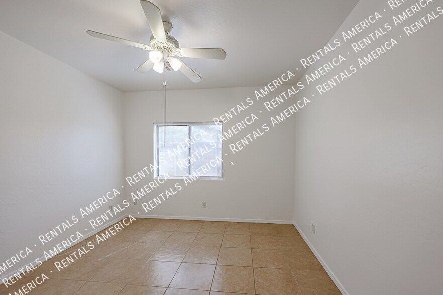 Building Photo - 6837 N 81st Dr