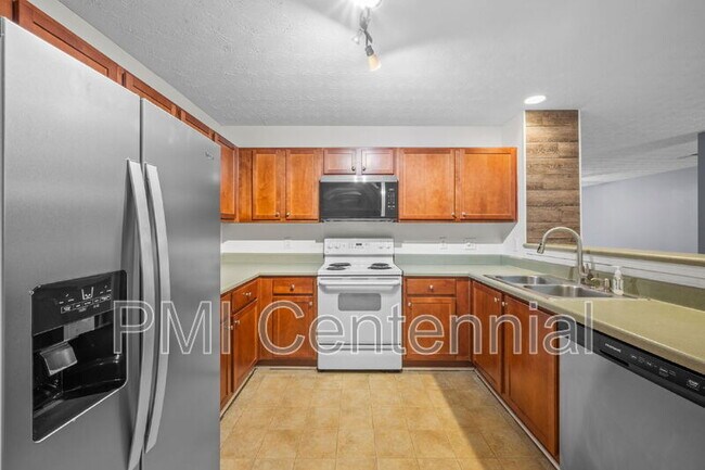 Building Photo - 152 Tara Commons Dr