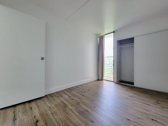 Building Photo - AVAILABLE | 2 Bedroom, 1 Bathroom, 1 Assig...