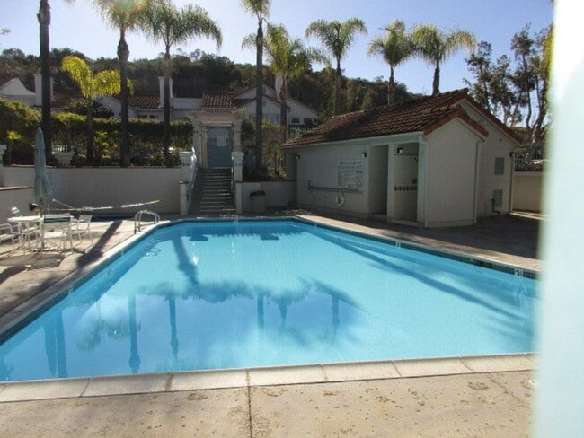 Building Photo - Scripps Ranch - Upgraded - 2BD/2BA - Unit in Terraces at Scripps Ranch