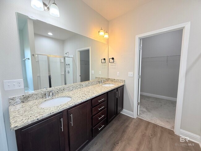 Building Photo - 12659 Waxwing Ave