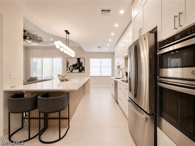 Building Photo - 12667 Biscayne Ct