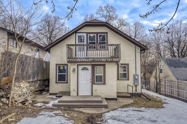 Building Photo - 3511 N 6th St