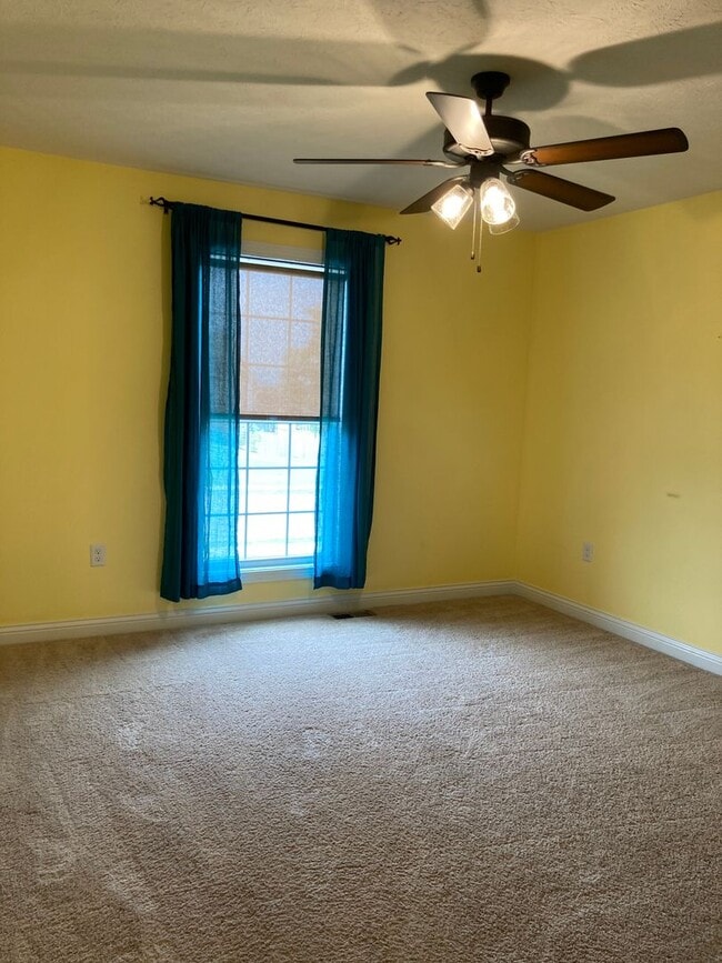 Building Photo - 241 Butterfield Dr