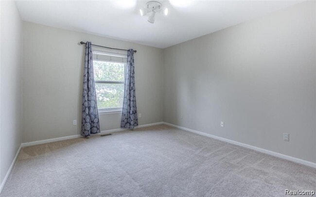 Building Photo - 38476 Lynwood Ct