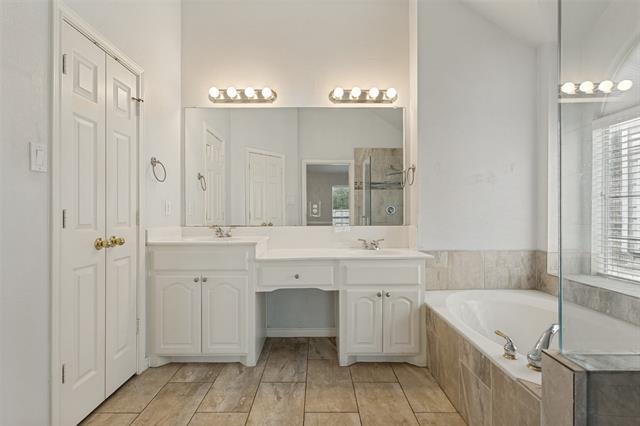 Building Photo - 903 Redbud Dr