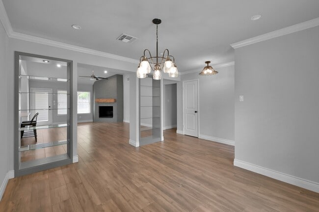 Building Photo - 2806 Triway Ln