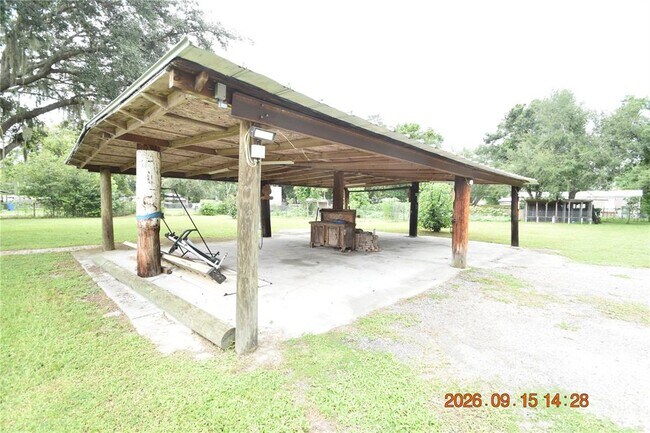 Building Photo - 12106 Waterview Dr