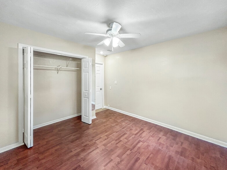 Building Photo - 3811 39th Ave N