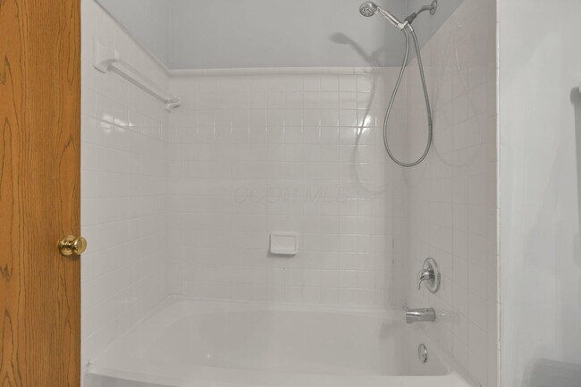 Building Photo - 933 Briaro St