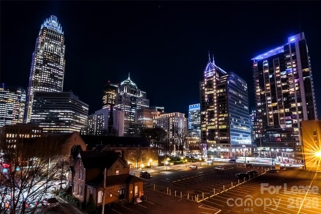 Building Photo - 300 W 5th St