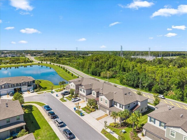 Building Photo - 8166 Crescent Oaks Dr