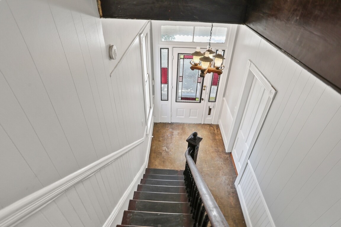 Building Photo - 1112 Barnard St