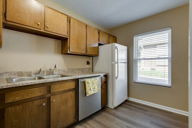 Building Photo - 2936 Torbett St