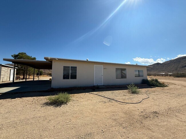 Building Photo - Charming 3 bedroom home in Apple Valley- H...