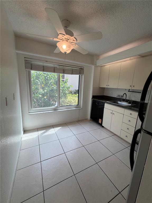 Building Photo - 2205 Belleair Rd