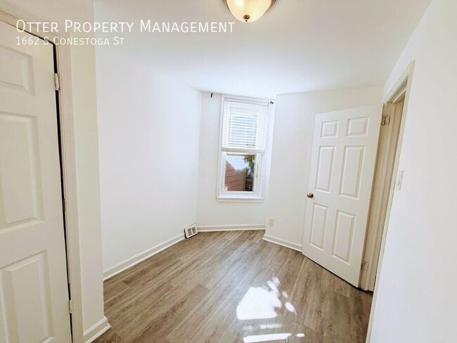 Building Photo - 1662 S Conestoga St