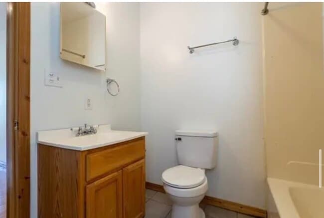 Building Photo - 945 Spruce St