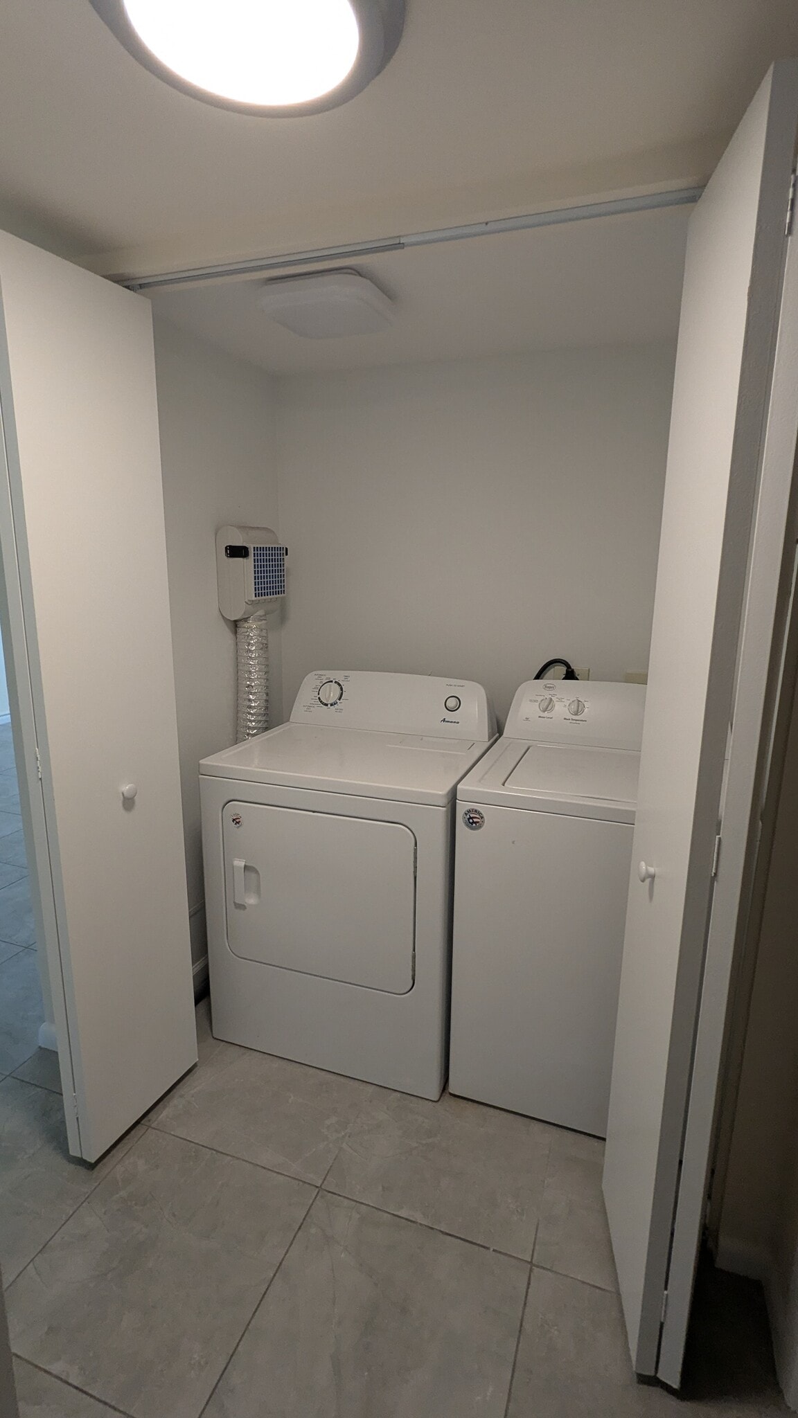 Building Photo - 1900 S Kanner Hwy