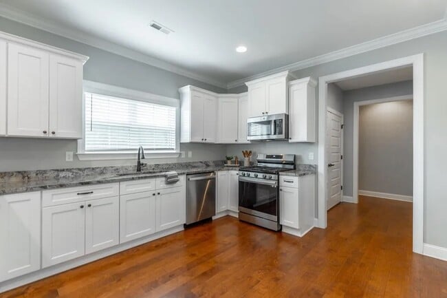 Building Photo - 3495 Travertine Ln