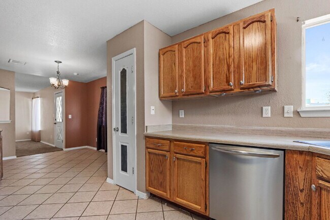 Building Photo - 2376 Joshua Louis Dr