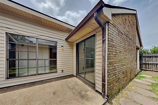 Building Photo - 7313 Pineberry Rd