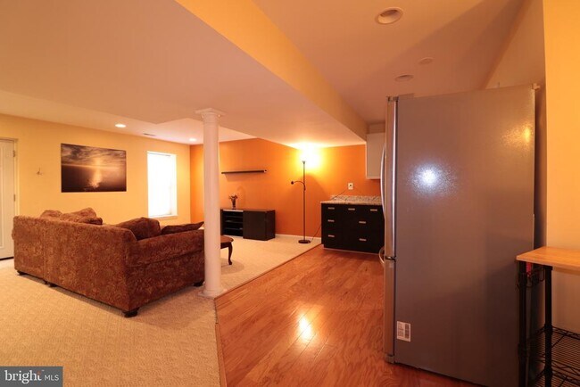 Building Photo - 11151 Yellow Leaf Way