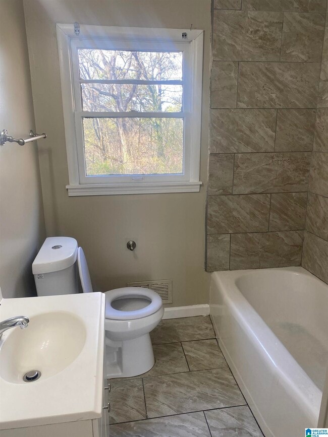 Building Photo - 1256 Rose Lynn Ln